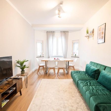 Peter Apartments - Wohnung 90Qm, 3 Schlafzimmer, Kueche, Wohnzimmer, Balkon, Netflix Fulda Dış mekan fotoğraf